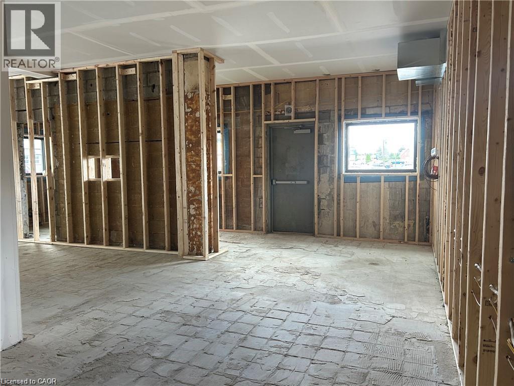 63 Queensway W, Simcoe, Ontario  N3Y 2M7 - Photo 12 - 40787344