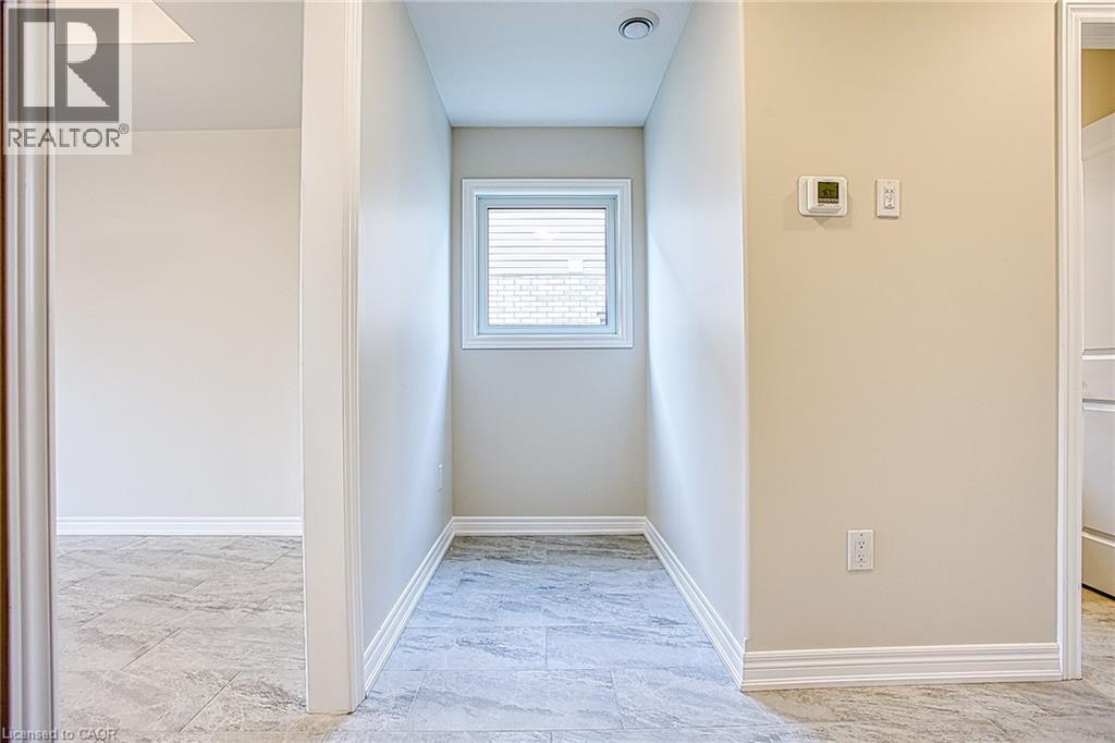 26 Willson Drive Unit# Upper, Thorold, Ontario  L2V 0G7 - Photo 6 - 40786616