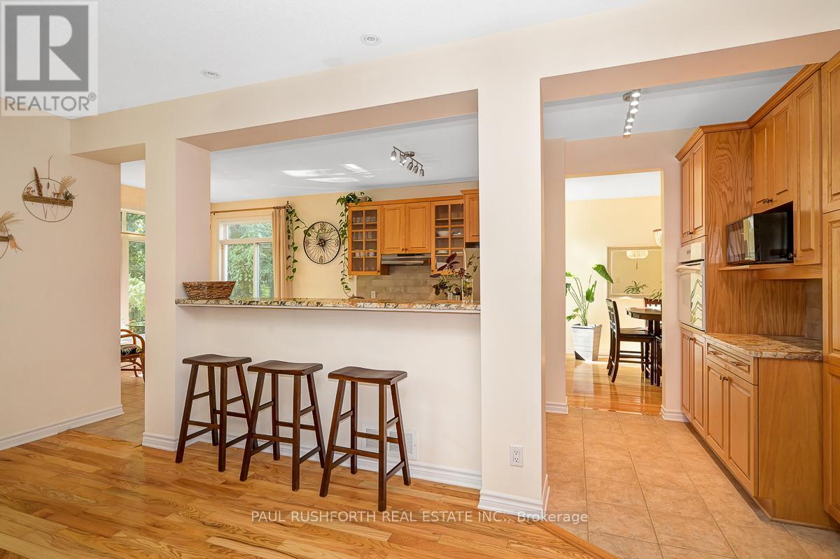 843 Long Point Circle, Ottawa, Ontario  K1T 4G1 - Photo 10 - X12380253