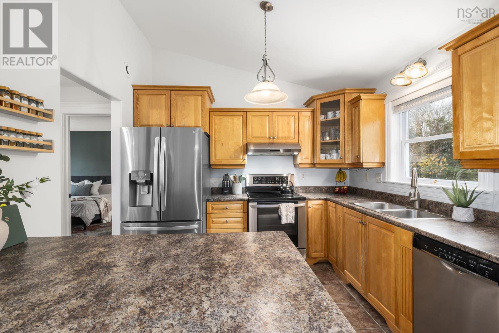 30 Mohawk Street, Hammonds Plains, Nova Scotia  B4B 1M7 - Photo 18 - 202527581