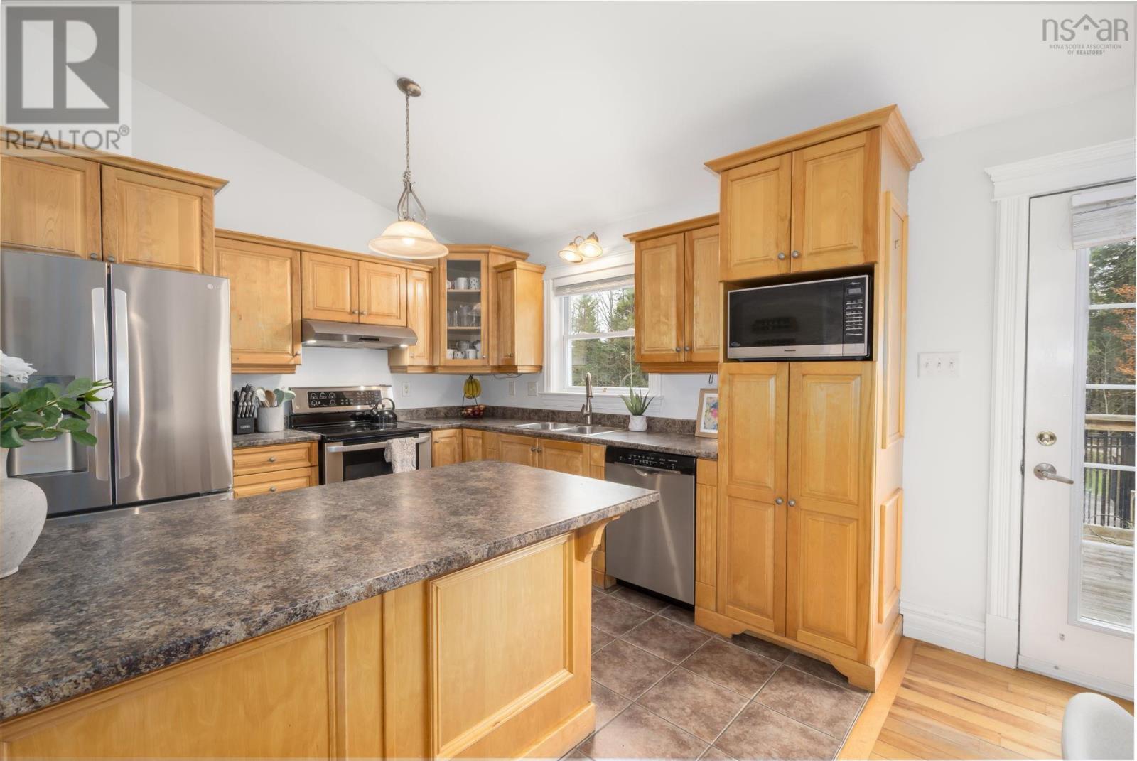 30 Mohawk Street, Hammonds Plains, Nova Scotia  B4B 1M7 - Photo 17 - 202527581