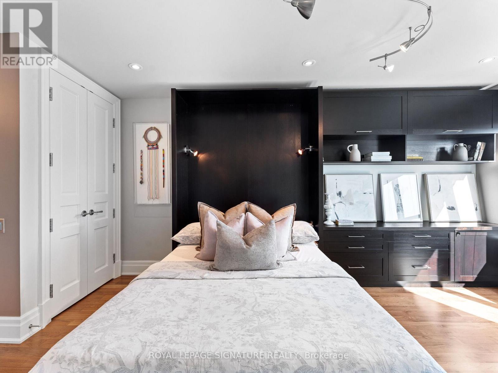 603 - 155 St. Clair Avenue W, Toronto, Ontario  M4V 0A1 - Photo 26 - C12531892