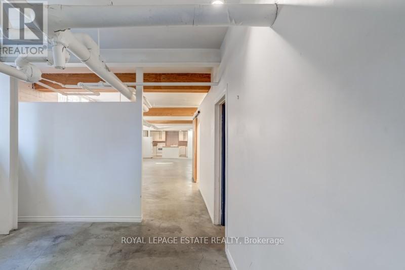 3 - 535 Queen Street E, Toronto, Ontario  M5A 1V1 - Photo 2 - C12531932