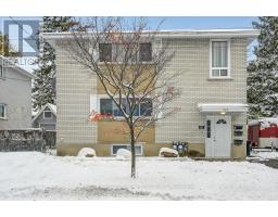 922 PINEWOOD CRESCENT, Ottawa, Ontario