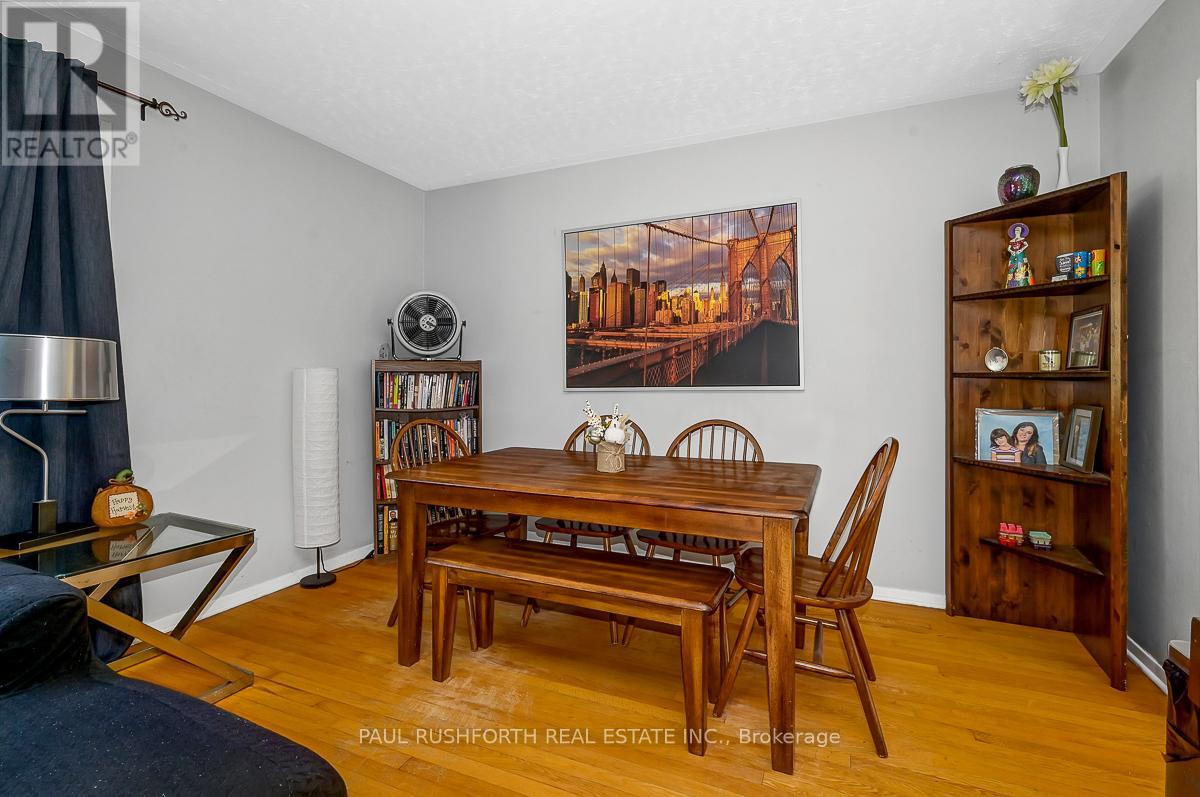 922 Pinewood Crescent, Ottawa, Ontario  K2B 5Y4 - Photo 6 - X12443074