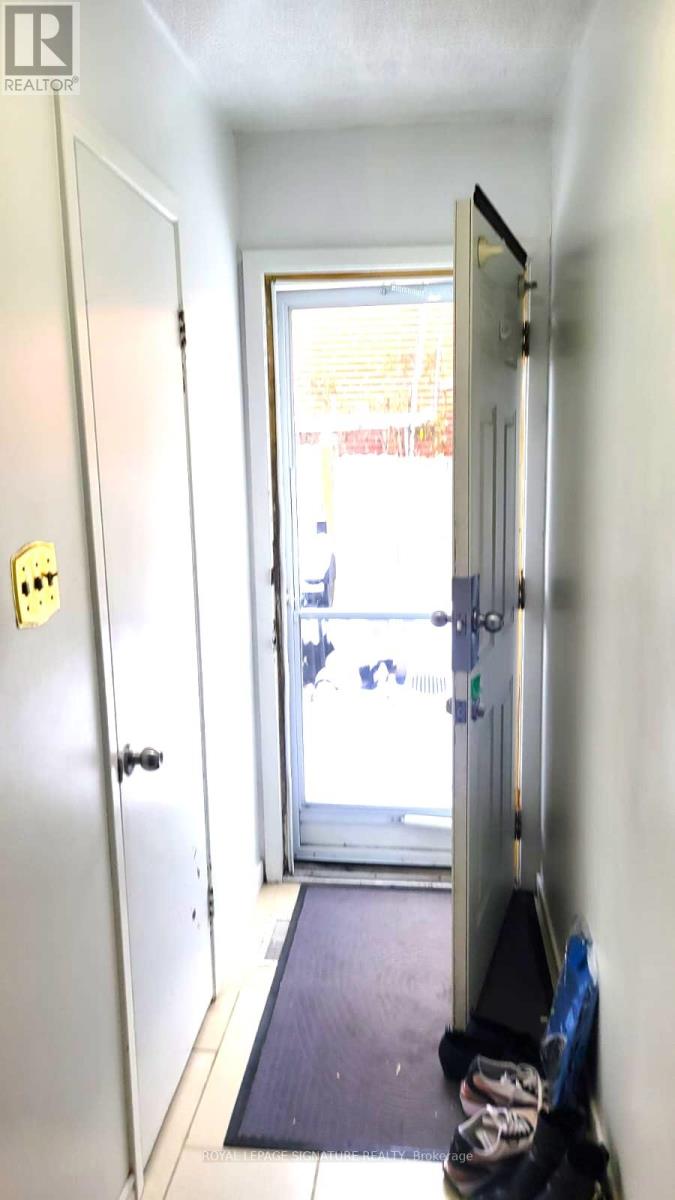 235 Danzig Street, Toronto, Ontario  M1E 2L5 - Photo 2 - E12527886