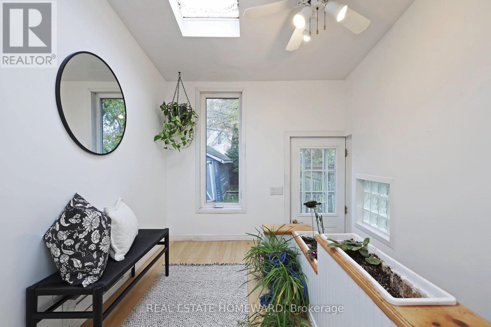 281 Queensdale Avenue, Toronto, Ontario  M4C 2B5 - Photo 17 - E12531906