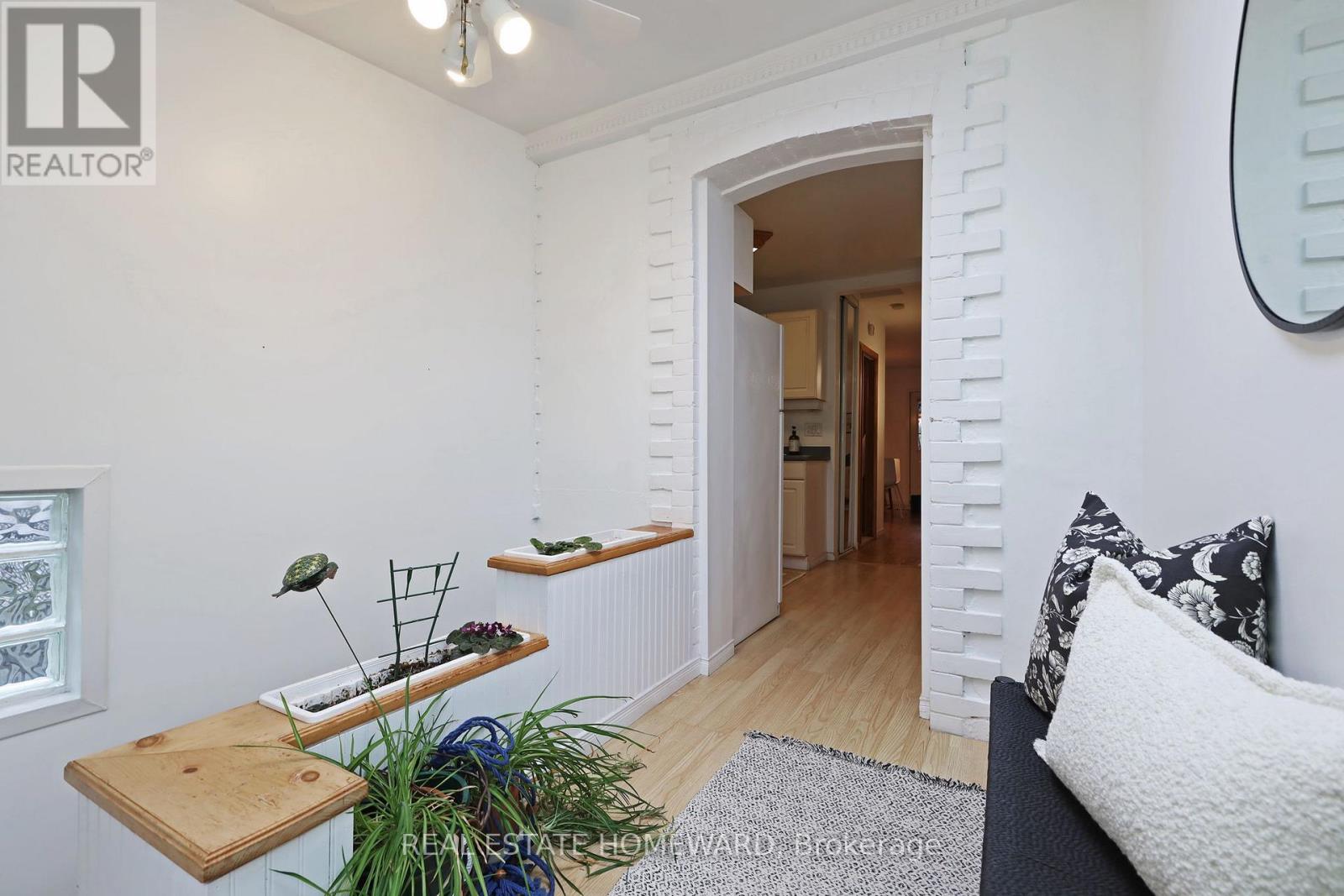 281 Queensdale Avenue, Toronto, Ontario  M4C 2B5 - Photo 18 - E12531906