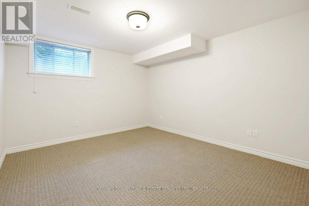 281 Brambling Way, Ottawa, Ontario K2J 6E3 - Photo 33 - X12532206