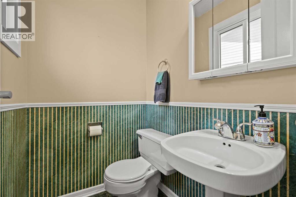 2628 106 Avenue Sw, Calgary, Alberta  T2W 2J1 - Photo 18 - A2269173