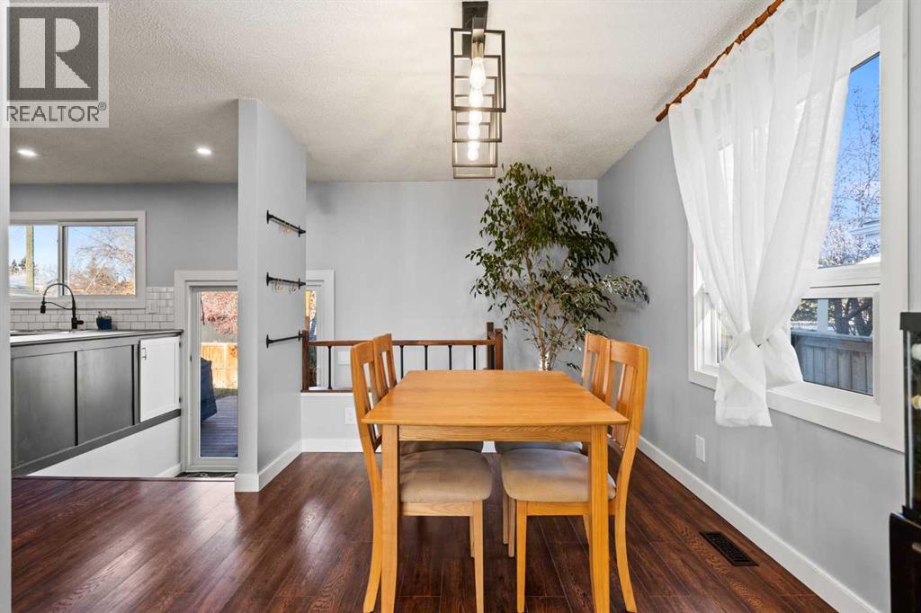 2628 106 Avenue Sw, Calgary, Alberta  T2W 2J1 - Photo 8 - A2269173