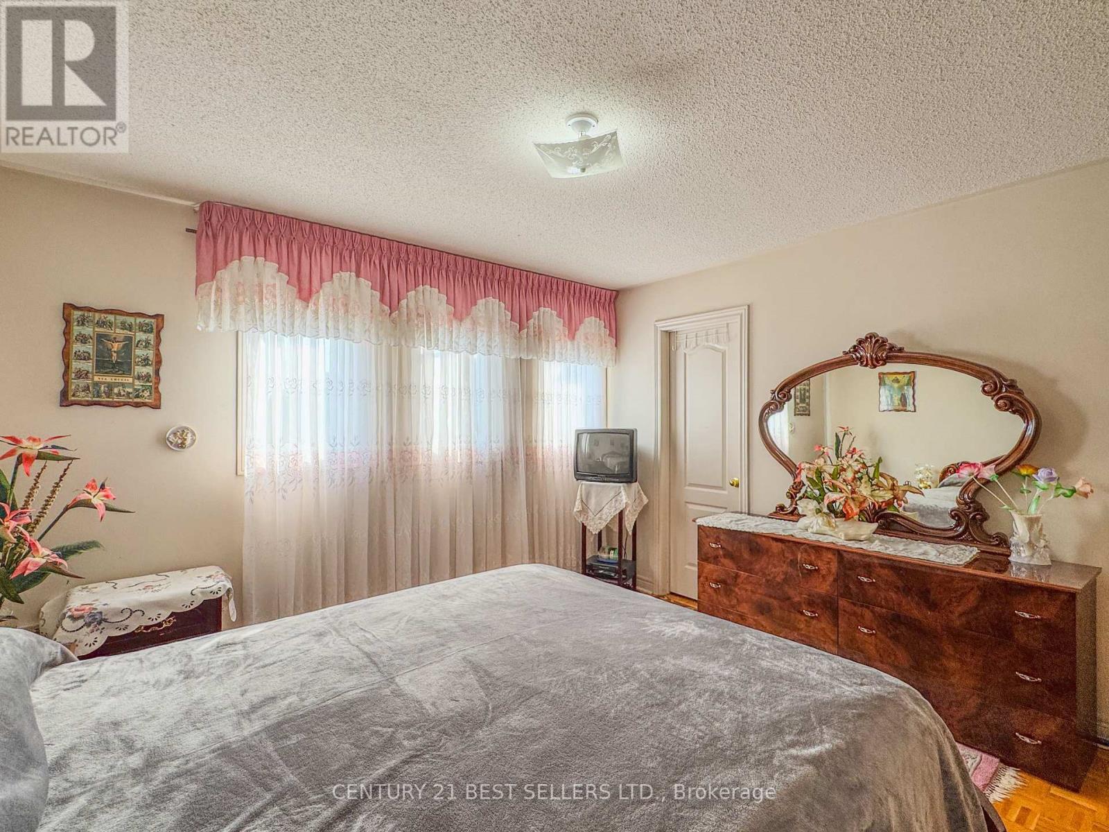5347 Red Brush Drive, Mississauga, Ontario  L4Z 3Z5 - Photo 25 - W12413323