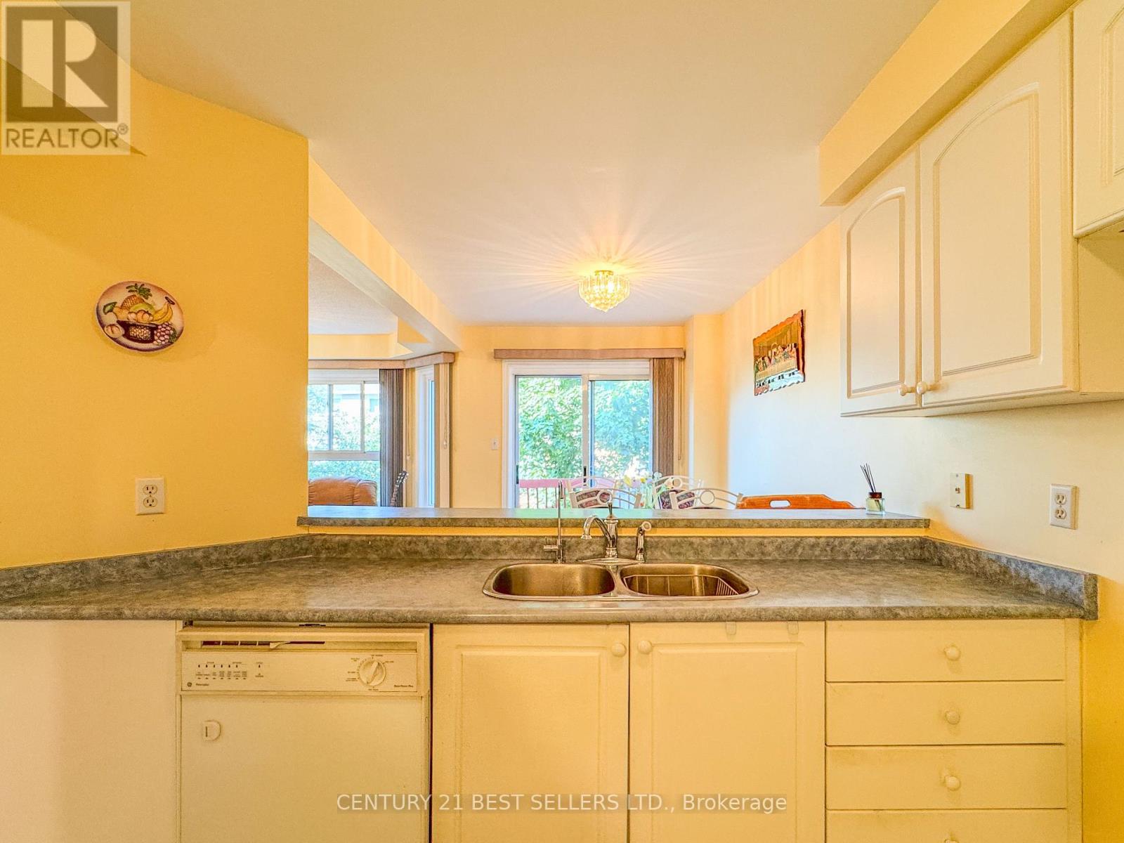 5347 Red Brush Drive, Mississauga, Ontario  L4Z 3Z5 - Photo 13 - W12413323