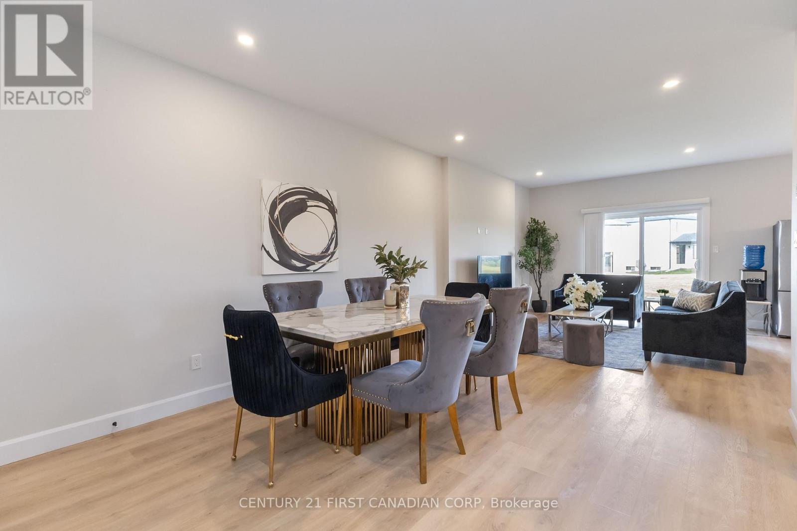 6707 Royal Magnolia Avenue, London South, Ontario  N6P 1H5 - Photo 17 - X12532078