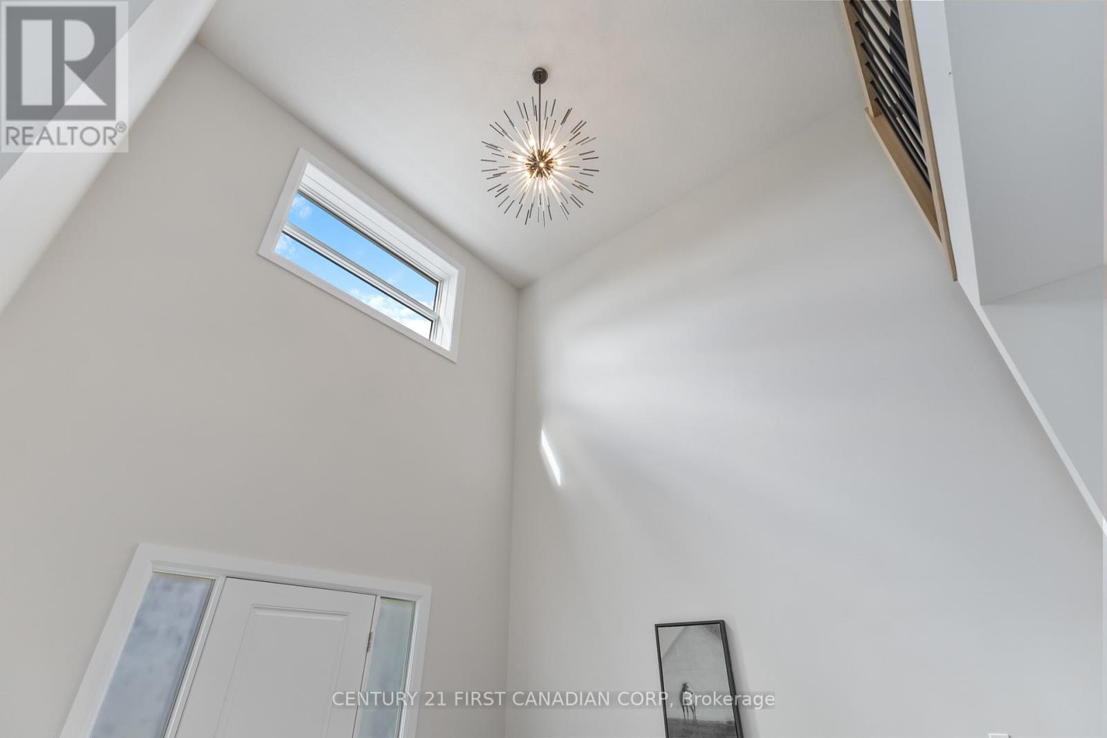 6707 Royal Magnolia Avenue, London South, Ontario  N6P 1H5 - Photo 3 - X12532078