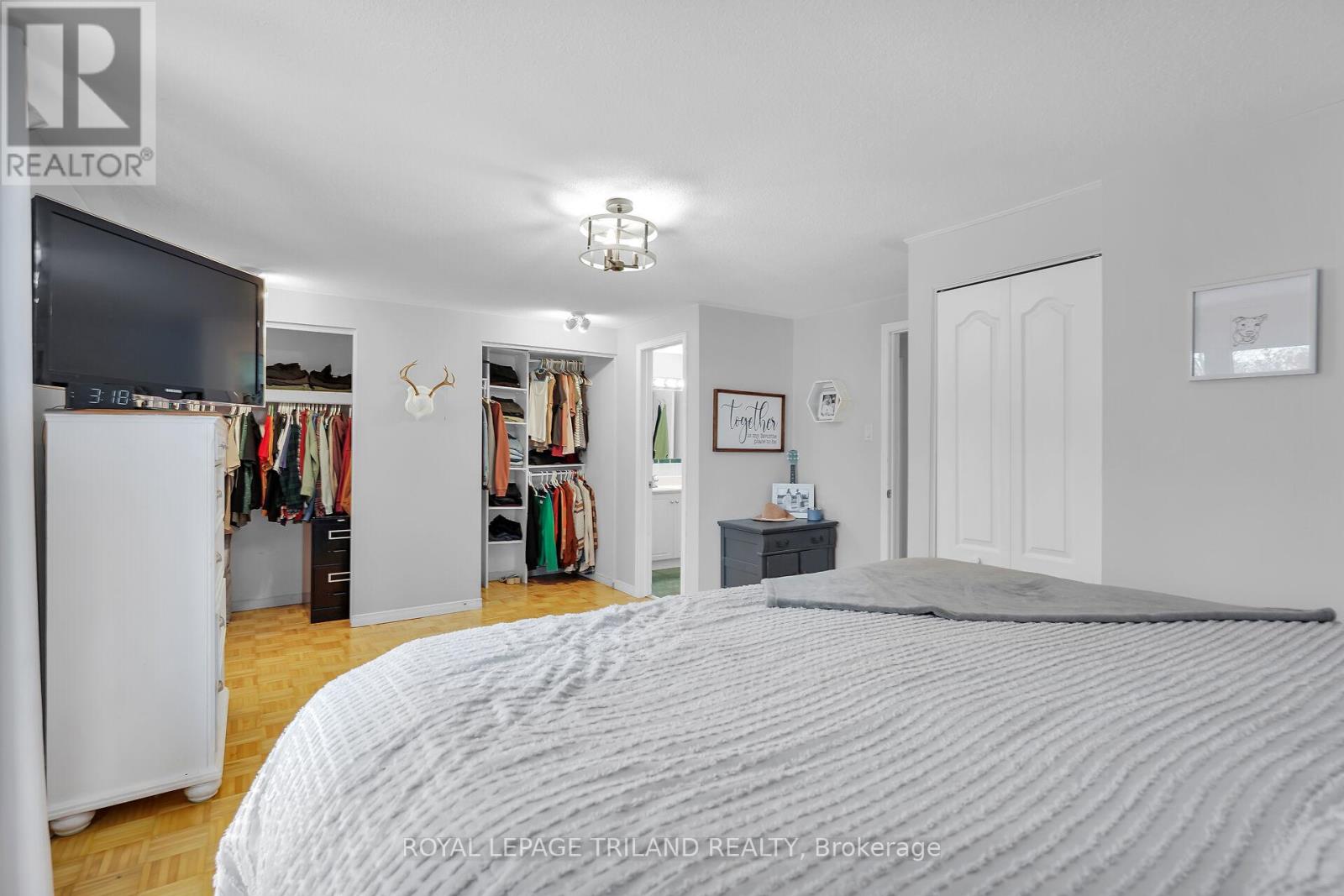 68 Four Oaks Crescent, London South, Ontario N6J 4B7 - Photo 16 - X12532082