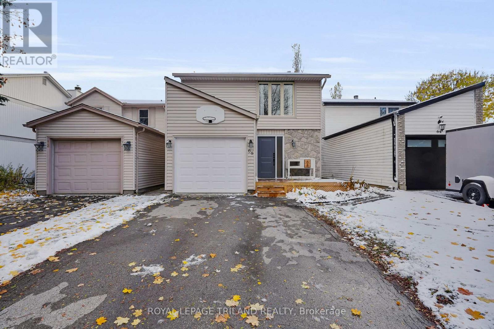 68 Four Oaks Crescent, London South, Ontario N6J 4B7 - Photo 2 - X12532082