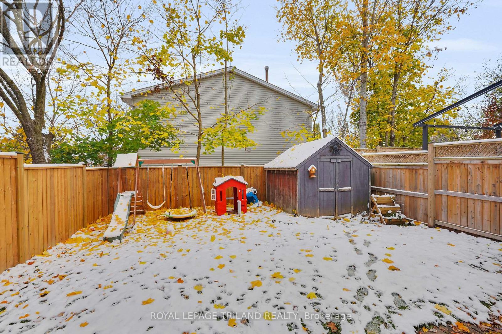 68 Four Oaks Crescent, London South, Ontario N6J 4B7 - Photo 28 - X12532082