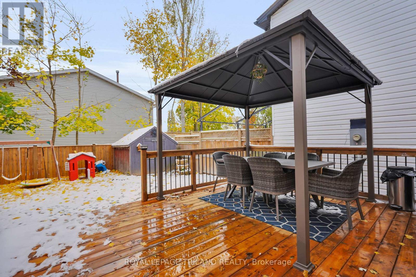 68 Four Oaks Crescent, London South, Ontario N6J 4B7 - Photo 34 - X12532082