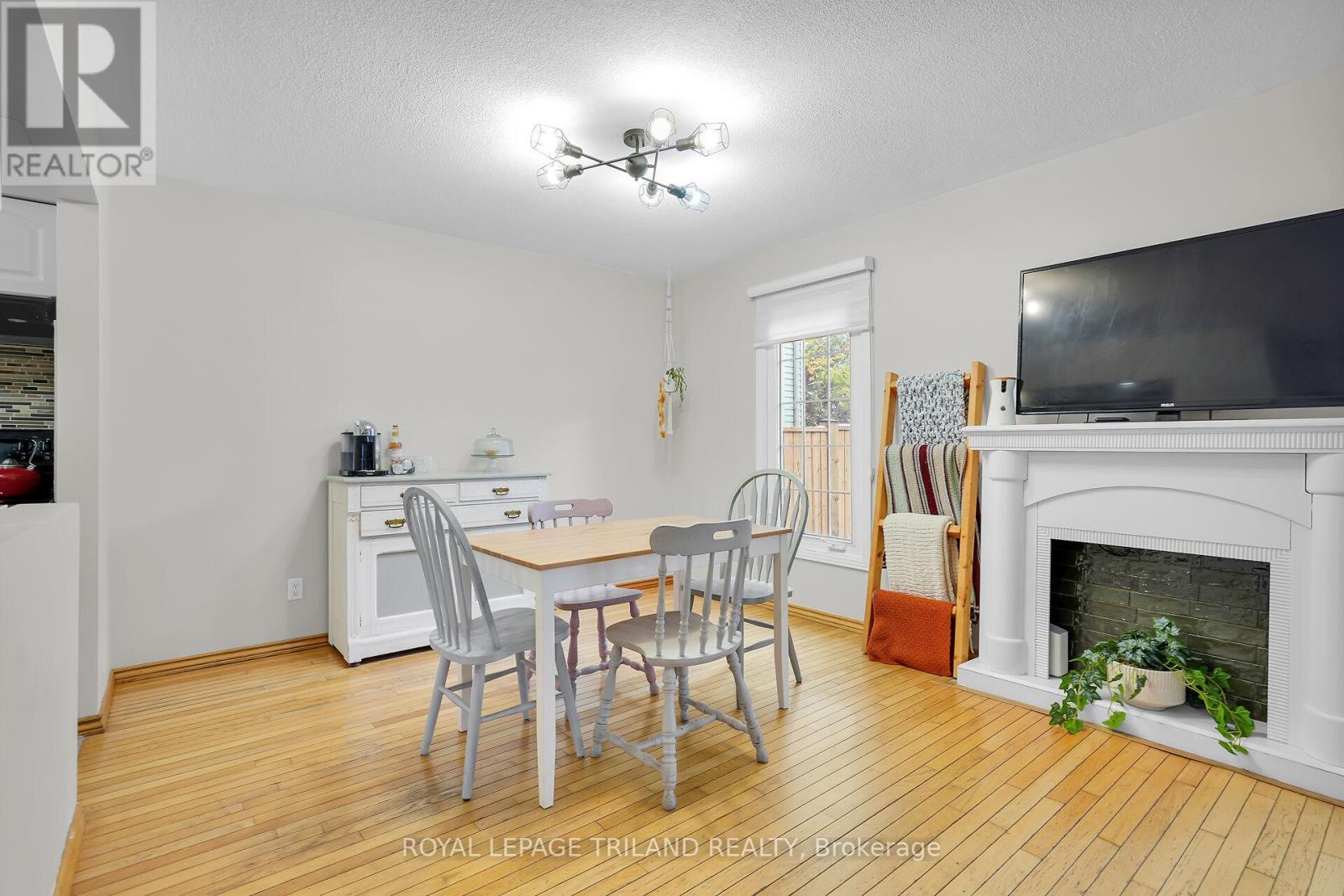 68 Four Oaks Crescent, London South, Ontario N6J 4B7 - Photo 9 - X12532082