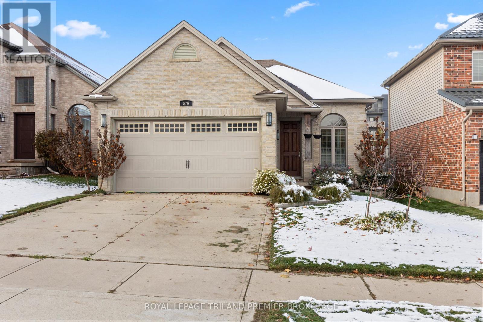 576 Garibaldi Avenue, London North, Ontario  N5X 4K2 - Photo 1 - X12532088