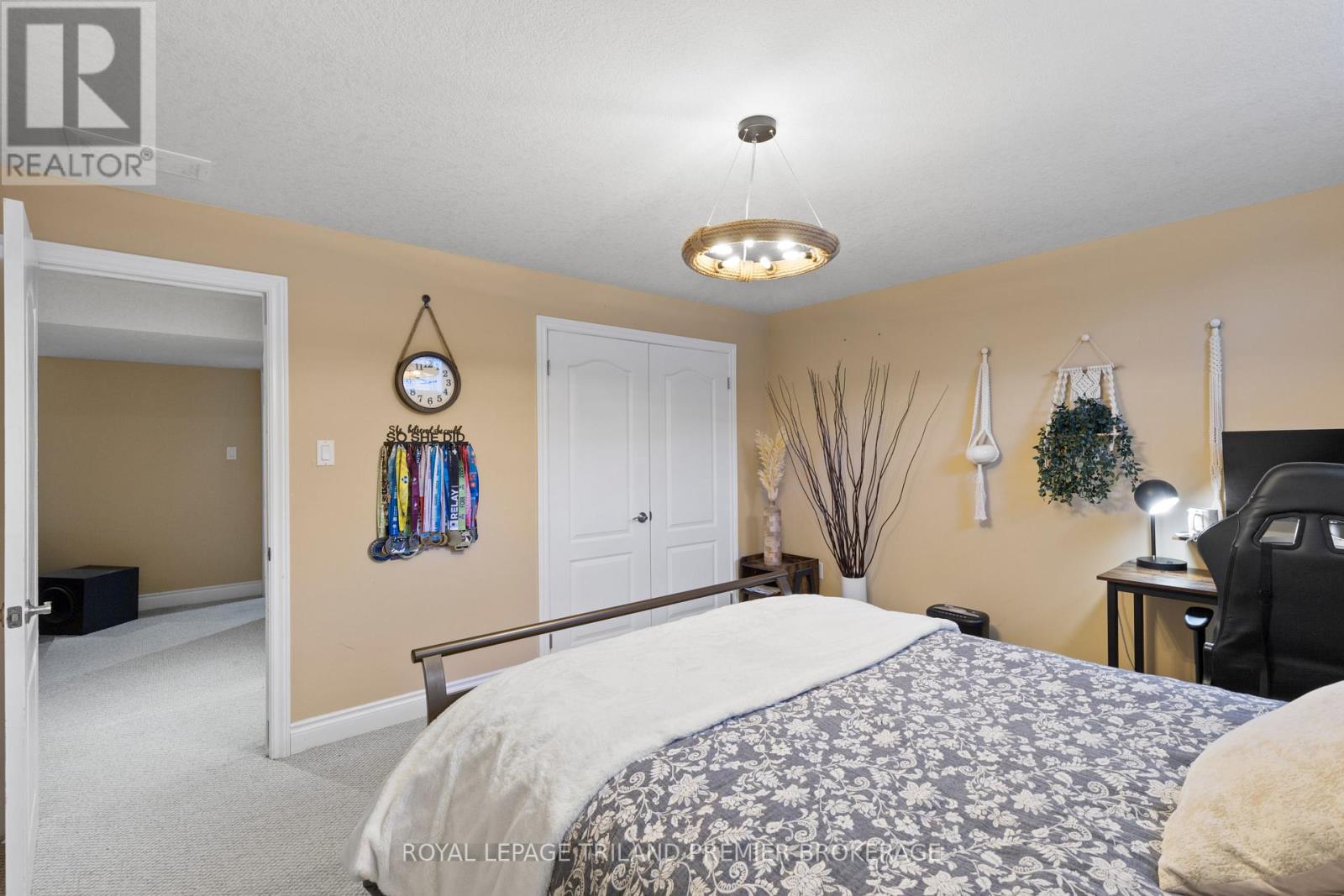 576 Garibaldi Avenue, London North, Ontario  N5X 4K2 - Photo 25 - X12532088