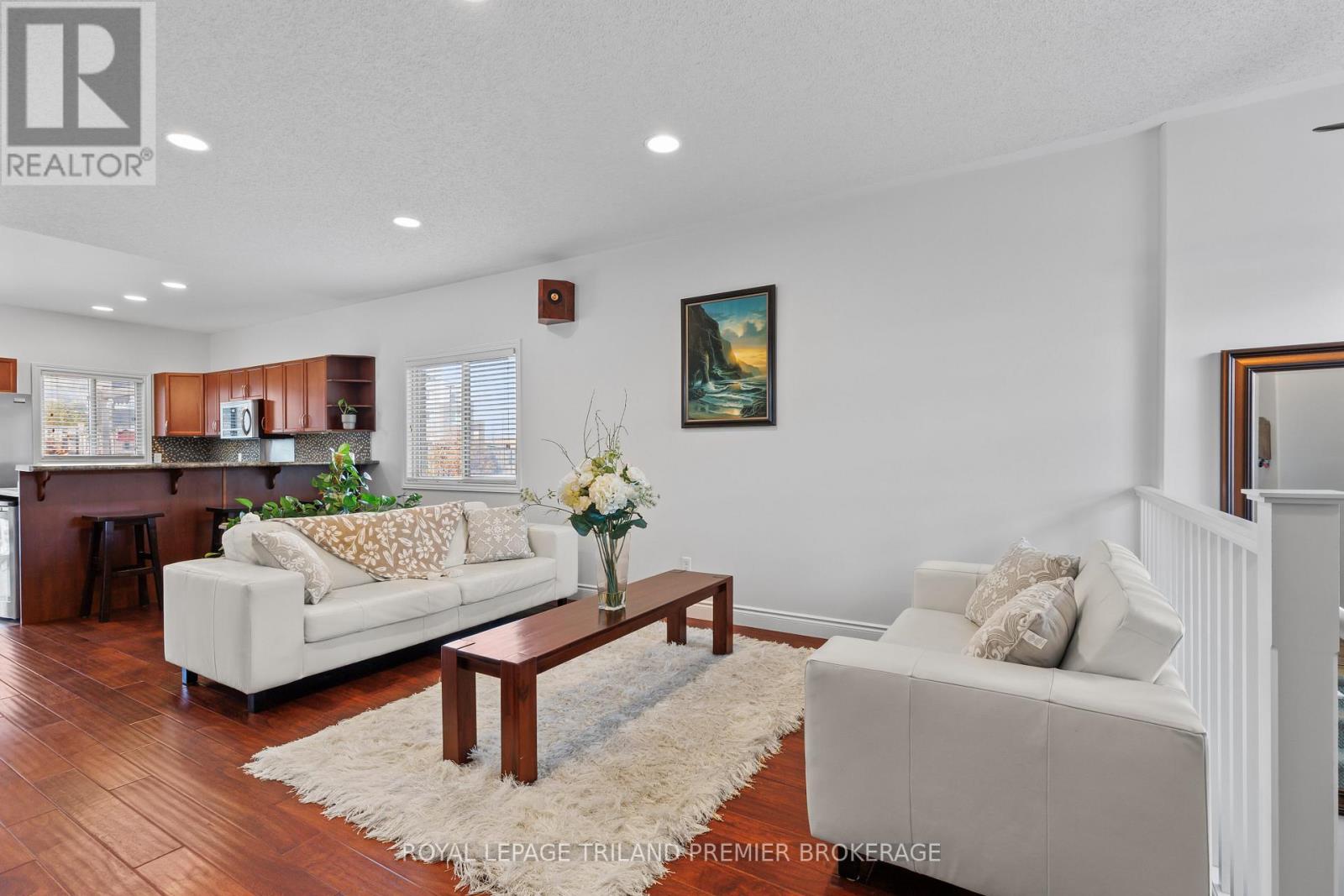 576 Garibaldi Avenue, London North, Ontario  N5X 4K2 - Photo 4 - X12532088