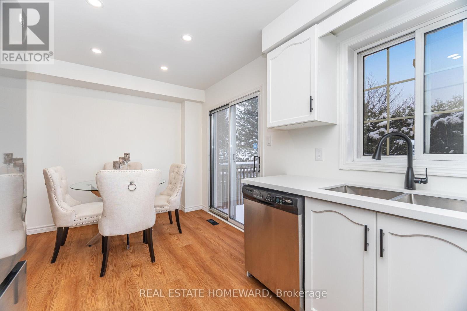 10 - 568 Tugwell Place, Newmarket, Ontario  L3Y 8S5 - Photo 13 - N12531840