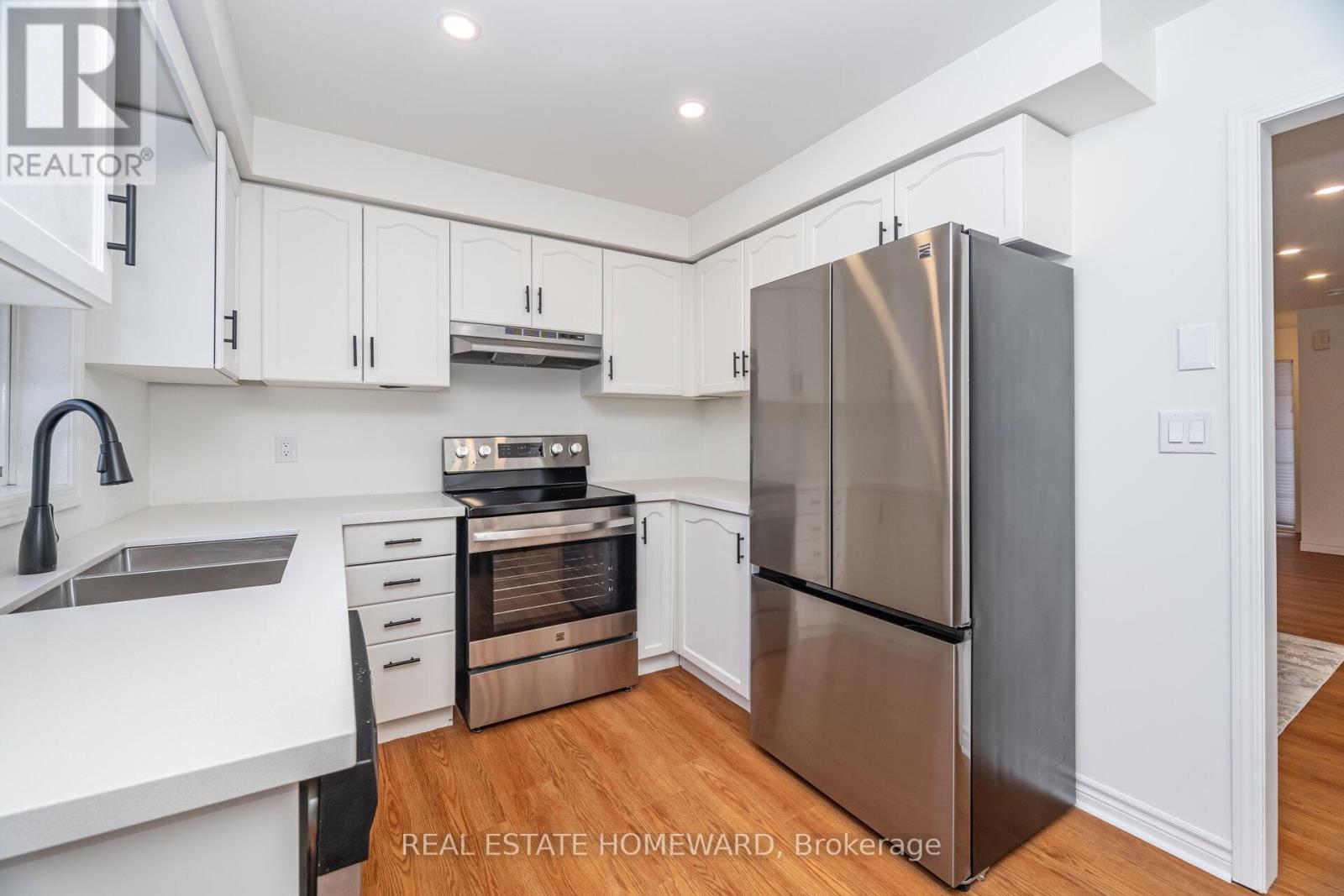 10 - 568 Tugwell Place, Newmarket, Ontario  L3Y 8S5 - Photo 14 - N12531840