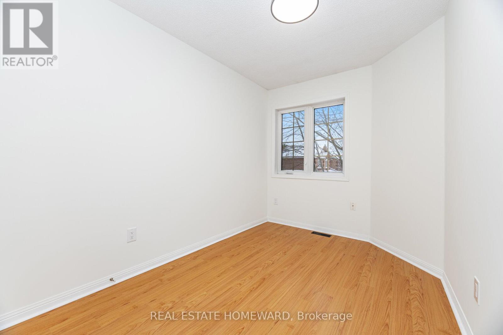 10 - 568 Tugwell Place, Newmarket, Ontario  L3Y 8S5 - Photo 22 - N12531840