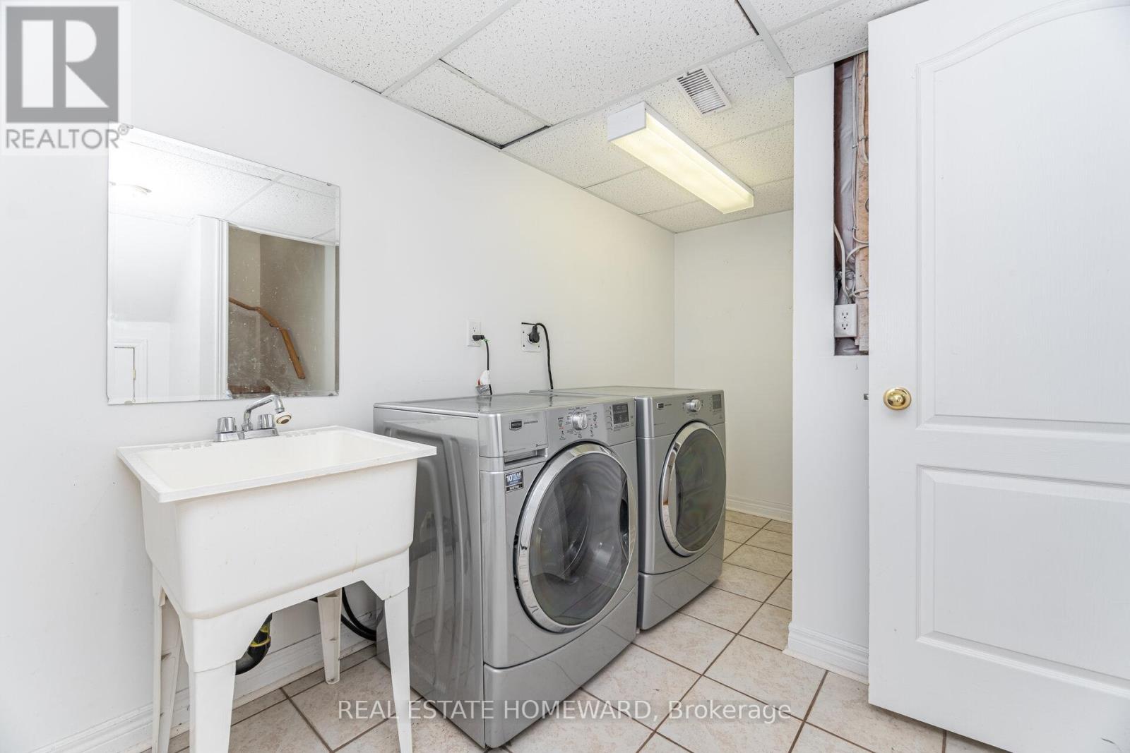 10 - 568 Tugwell Place, Newmarket, Ontario  L3Y 8S5 - Photo 31 - N12531840