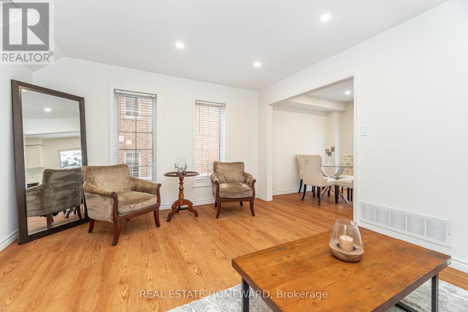 10 - 568 Tugwell Place, Newmarket, Ontario  L3Y 8S5 - Photo 7 - N12531840