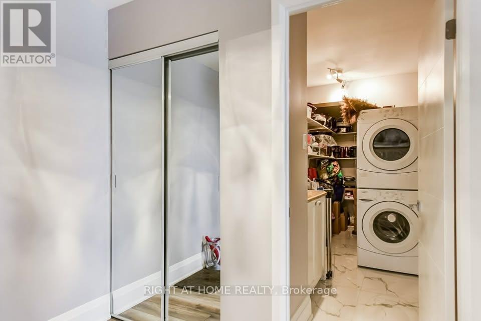 905 - 30 Harding Boulevard W, Richmond Hill, Ontario  L4C 1S8 - Photo 10 - N12531908