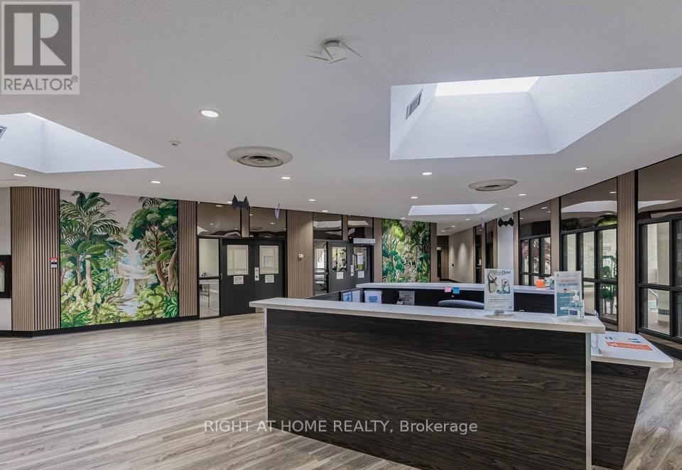 905 - 30 Harding Boulevard W, Richmond Hill, Ontario  L4C 1S8 - Photo 23 - N12531908