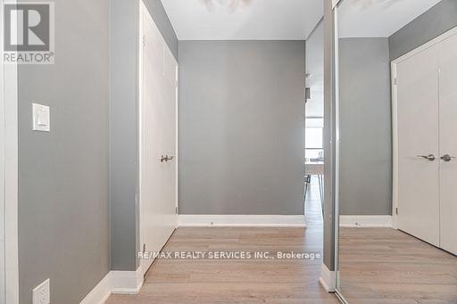 2902 - 2900 Highway 7 Road, Vaughan, Ontario  L4K 0G3 - Photo 5 - N12531934