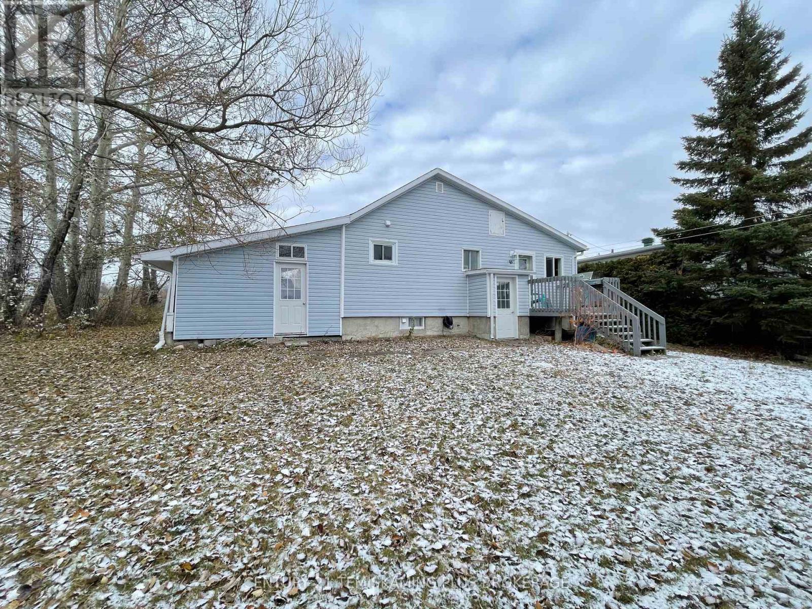 125 Rorke Avenue, Temiskaming Shores, Ontario  P0J 1K0 - Photo 3 - T12532214