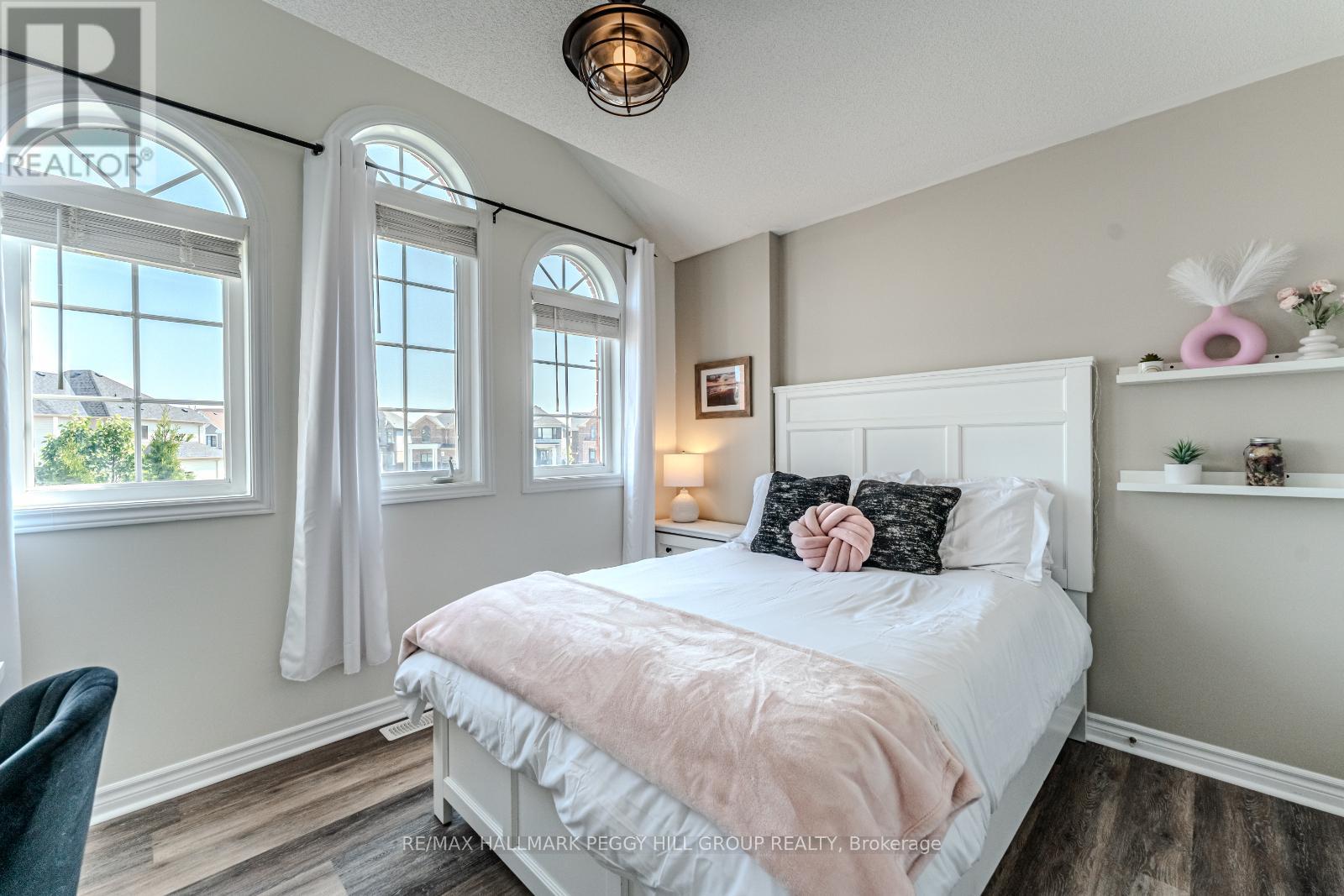 14 Regina Road, Barrie, Ontario  L4M 7J1 - Photo 14 - S12531828