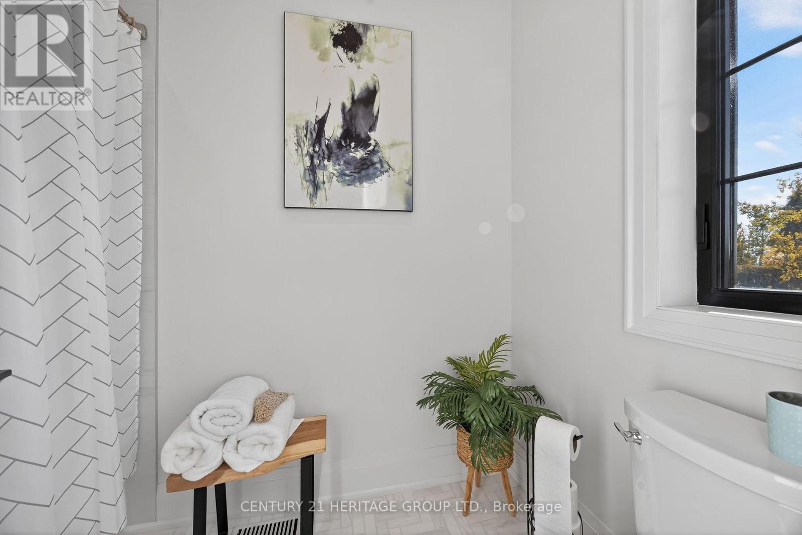 7 Caldwell Drive, Oro-Medonte, Ontario  L0L 2L0 - Photo 28 - S12531948