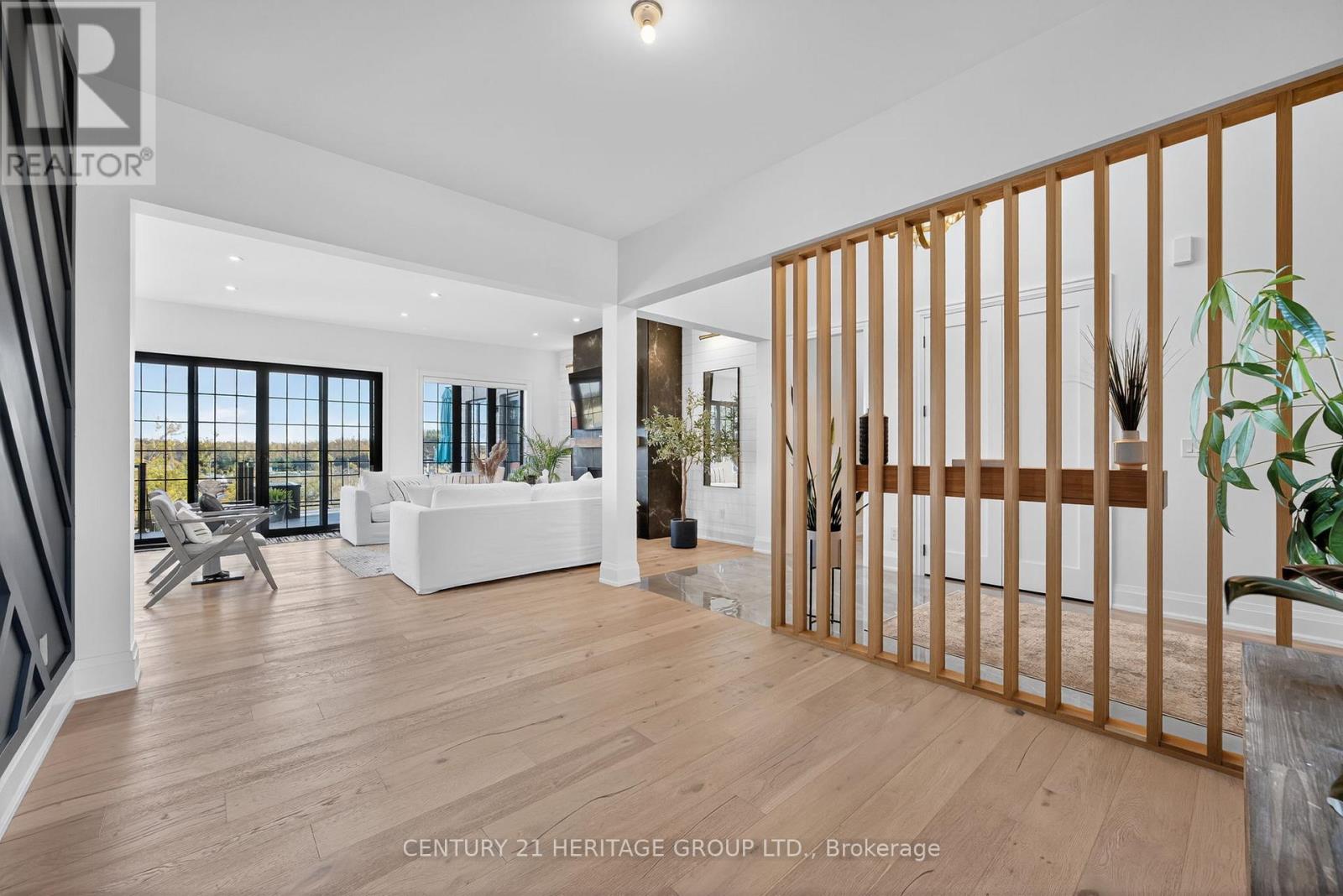 7 Caldwell Drive, Oro-Medonte, Ontario  L0L 2L0 - Photo 7 - S12531948