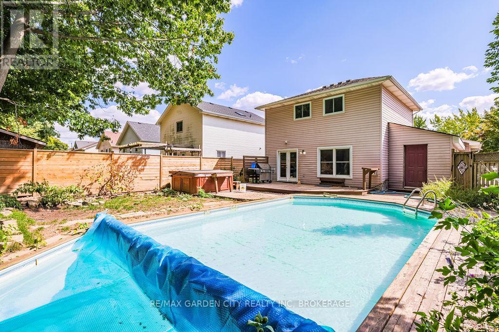 48 Morgan Drive, Haldimand, Ontario  N3W 1H7 - Photo 28 - X12532114