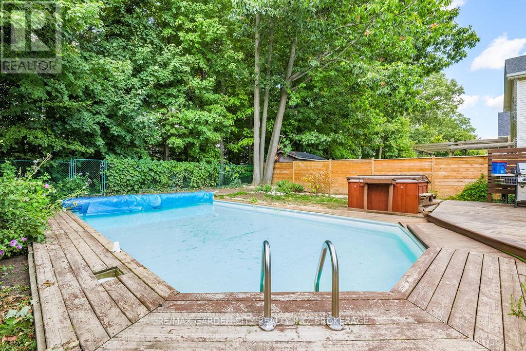 48 Morgan Drive, Haldimand, Ontario  N3W 1H7 - Photo 29 - X12532114