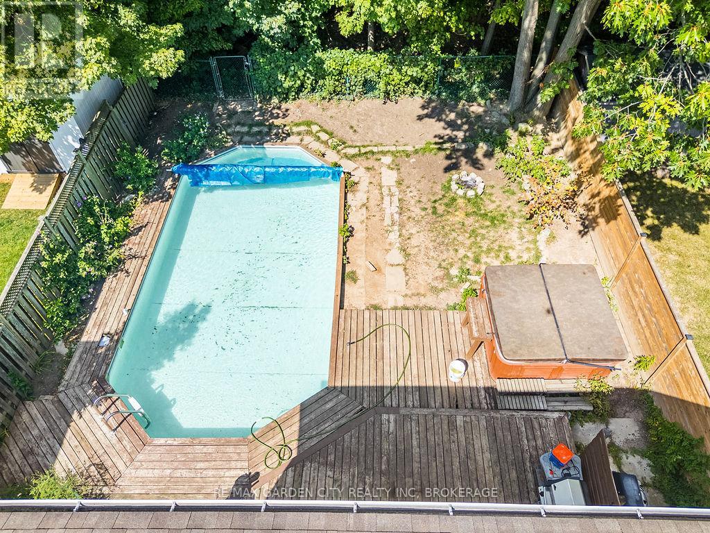 48 Morgan Drive, Haldimand, Ontario  N3W 1H7 - Photo 30 - X12532114