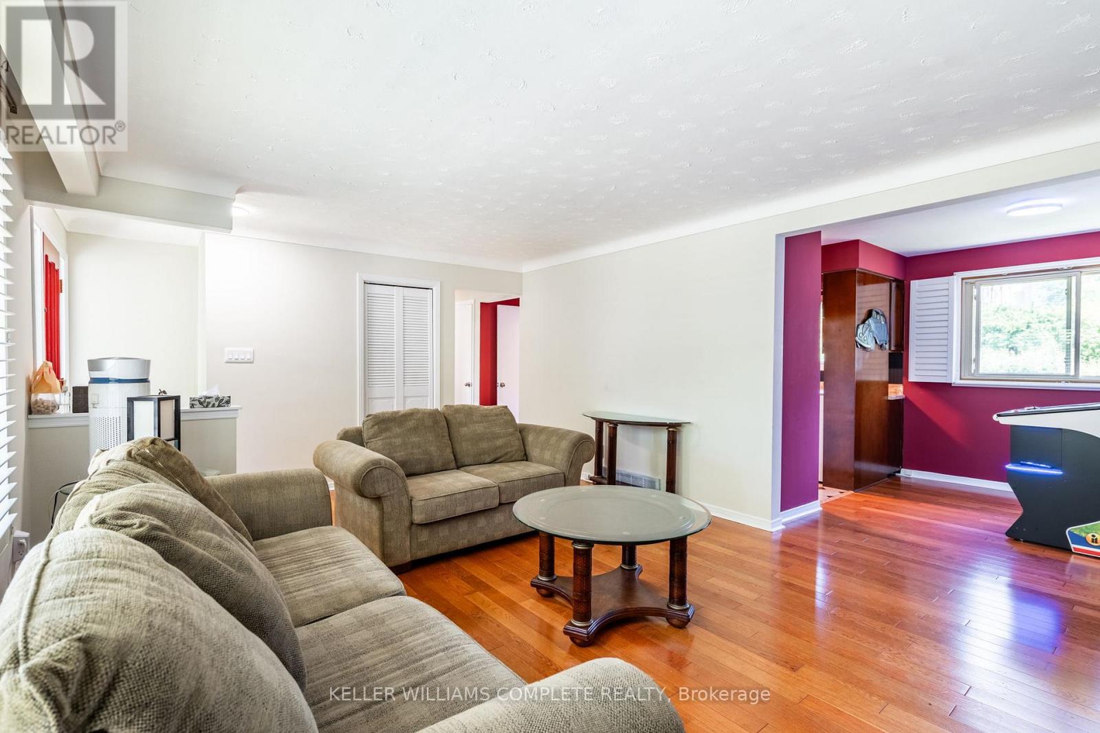 5712 Sunnylea Crescent, Niagara Falls, Ontario  L2G 2R9 - Photo 11 - X12532116