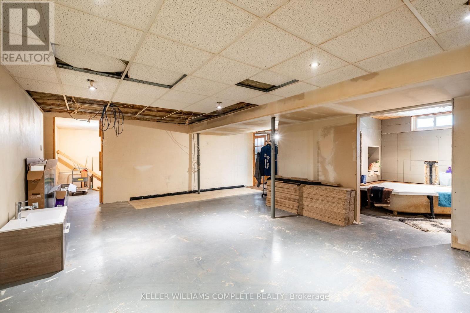 5712 Sunnylea Crescent, Niagara Falls, Ontario  L2G 2R9 - Photo 25 - X12532116