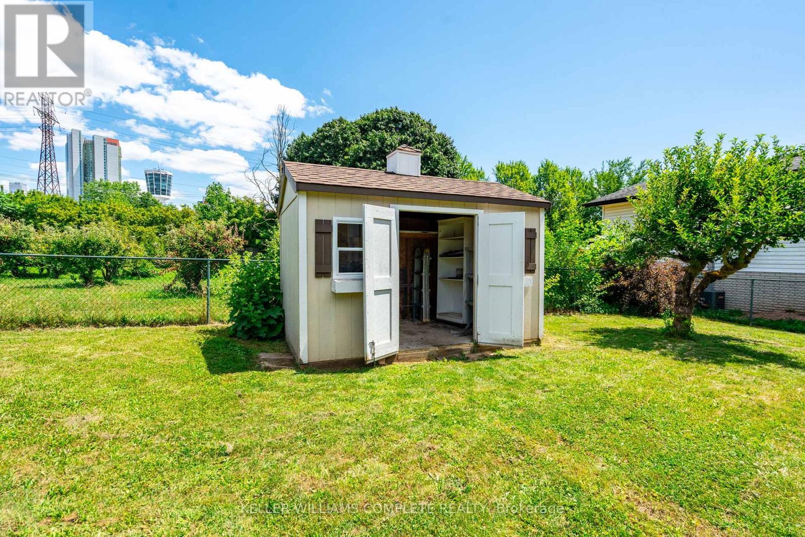 5712 Sunnylea Crescent, Niagara Falls, Ontario  L2G 2R9 - Photo 33 - X12532116