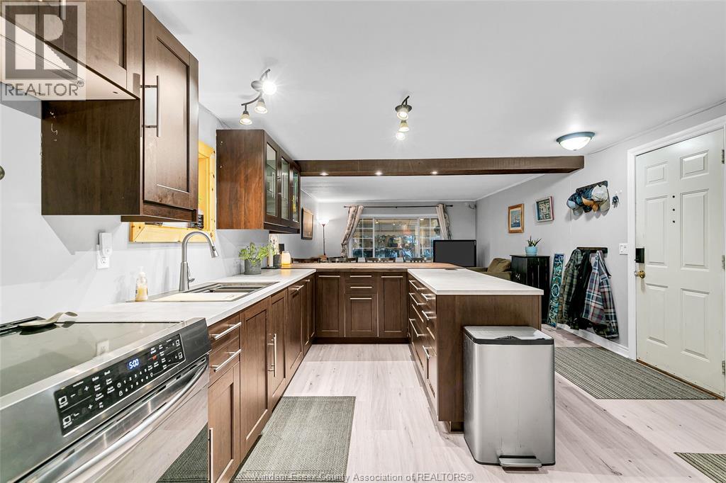 368 Regent, Essex, Ontario  N8M 2Z2 - Photo 8 - 25028533