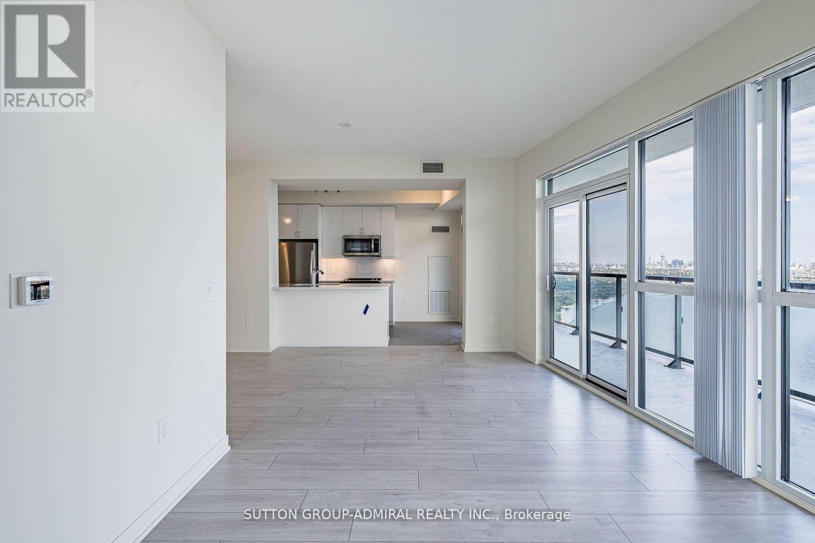 4905 - 38 Annie Craig Drive, Toronto, Ontario  M8V 0G9 - Photo 4 - W12531900