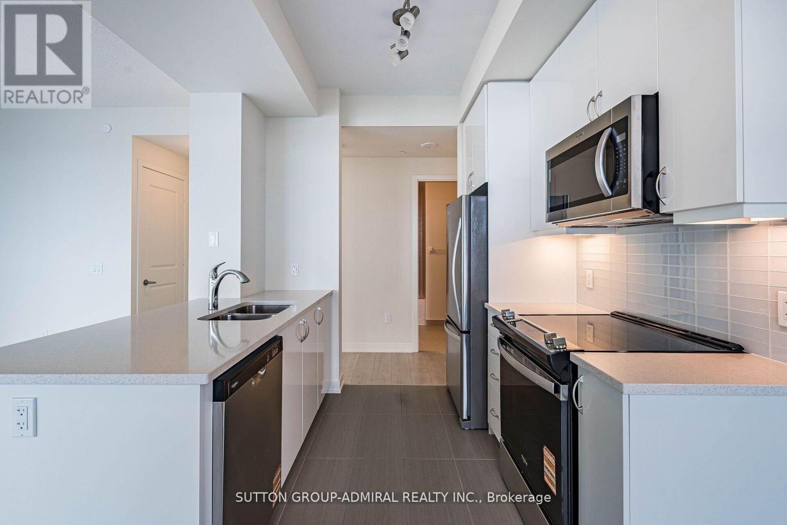 4905 - 38 Annie Craig Drive, Toronto, Ontario  M8V 0G9 - Photo 8 - W12531900