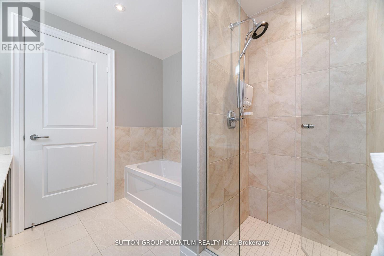 120 - 56 Jones Street, Oakville, Ontario  L6L 3E5 - Photo 19 - W12531904