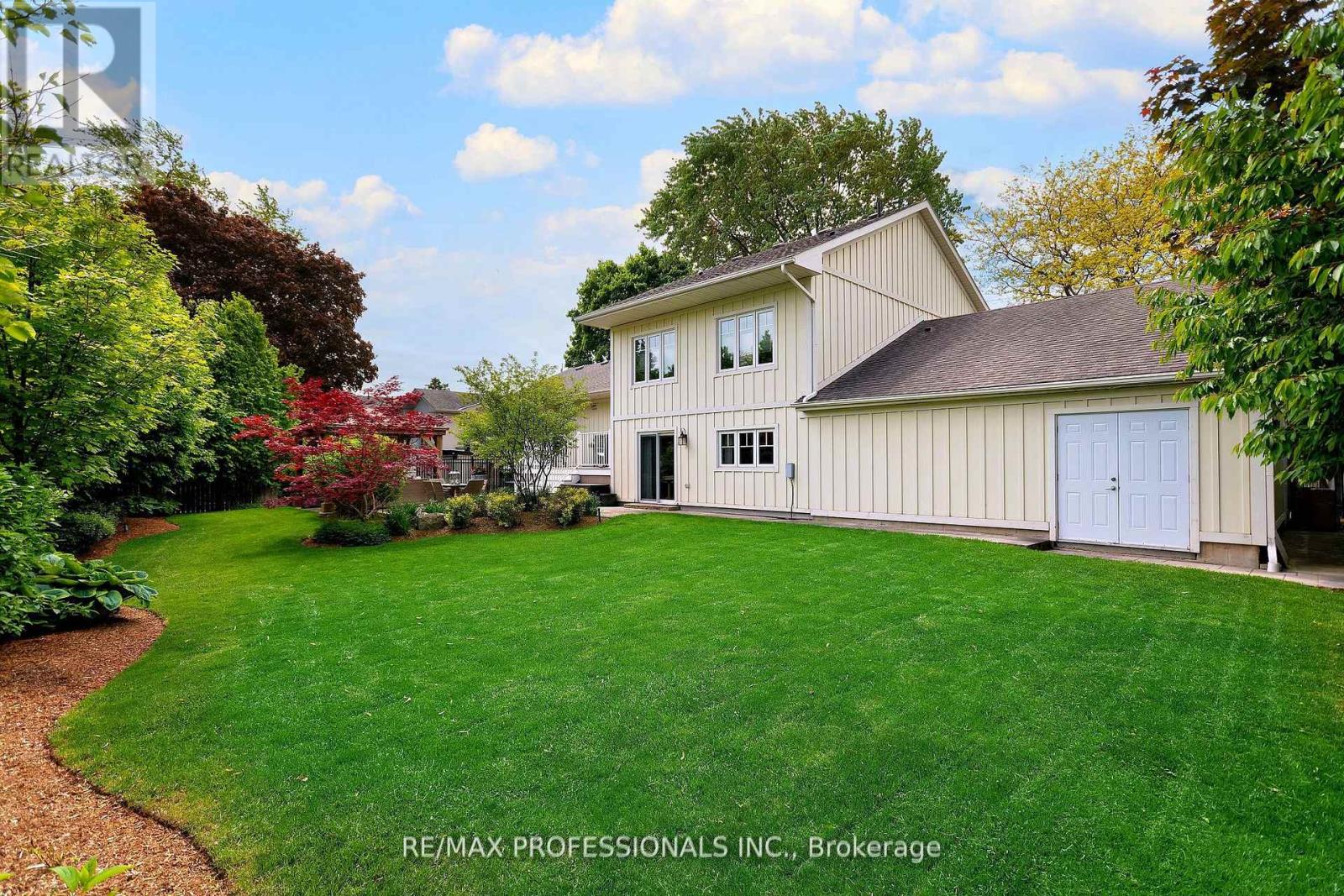 321 Wendy Lane, Oakville, Ontario  L6L 4P9 - Photo 36 - W12531914